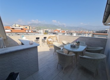 Elegant furnished penthouse 220 m2, with three bedrooms and a glazed balcony in Oba, Alanya ID-11858 фото-13