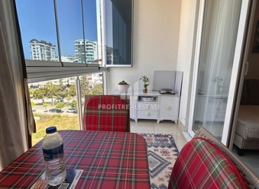 Furnished one-bedroom apartment 50 m2, with a glazed balcony, ready to move in, Mahmutlar, Alanya ID-13706 фото-4