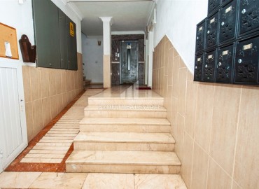 Меблированная квартира с одной спальней, 55м², в центре Алании в комплексе с бассейном ID-11363 фото-5