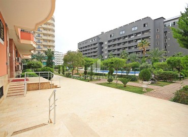 Дизайнерская трехкомнатная квартира, 135м², с видом на море в большой резиденции в центре Махмутлара, Алания ID-13713 фото-3