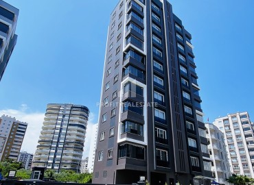 Фешенебельная трехкомнатная квартира, 110м², в микрорайоне Акдениз, Мерсин ID-13731 фото-1
