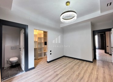 Фешенебельная трехкомнатная квартира, 110м², в микрорайоне Акдениз, Мерсин ID-13731 фото-17