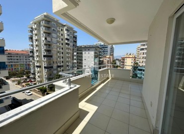 Bright two bedroom apartment, renovated, 200 meters from the sea, in Mahmutlar, Alanya, 110 m2 ID-13786 фото-9
