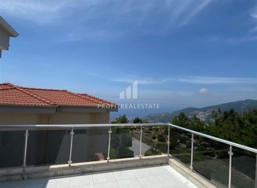 Spacious villa, with an elegant interior, in a well-maintained residential residence, Bektas, Alanya, 215 m2 ID-13787 фото-12