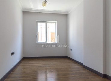 Чистые и светлые апартаменты с двумя спальнями в газифицированном доме, Гюзельоба, Анталия, 85 м2 ID-13796 фото-7