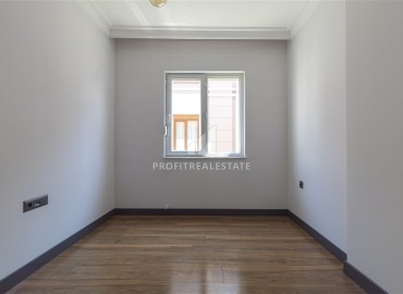 Чистые и светлые апартаменты с двумя спальнями в газифицированном доме, Гюзельоба, Анталия, 85 м2 ID-13796 фото-8