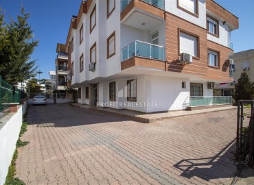 Clean and bright two-bedroom apartment in a gasified house, Guzeloba, Antalya, 85 m2 ID-13796 фото-16