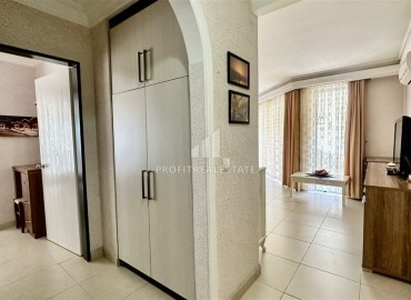 Elegant furnished one-bedroom apartment 55 m2, 50 meters from the sea, in the very center of Alanya ID-13819 фото-10