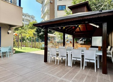 Elegant furnished one-bedroom apartment 55 m2, 50 meters from the sea, in the very center of Alanya ID-13819 фото-15