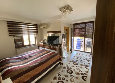 Three bedroom apartment, with a separate kitchen, in a house with facilities, Muratpasa, Antalya, 140 m2 ID-13822 фото-9