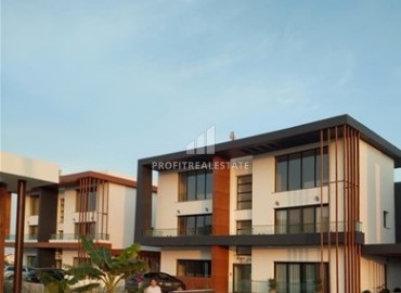 Четырехкомнатная квартира 130 м2, в новостройке, с собственной террасой, без мебели, в Искеле, Северный Кипр ID-13824 фото-1