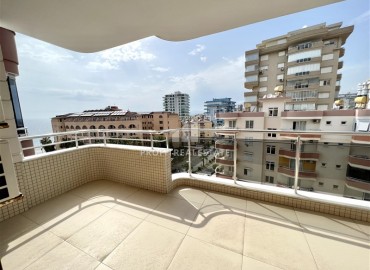 Стильная меблированная квартира 2+1, 125 м2, с застеклённым балконом и видом на море, в 100 метрах от пляжа, Махмутлар, Аланья ID-13850 фото-14
