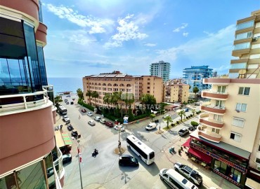 Stylish furnished apartment 2 + 1, 125 m2, with a glazed balcony and sea views, 100 meters from the beach, Mahmutlar, Alanya ID-13850 фото-16