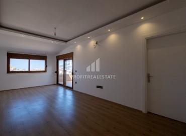 Unfurnished penthouse with five bedrooms, 220m2, separate kitchen, Alanya fortress view, in Cikcilli, Alanya ID-13861 фото-13