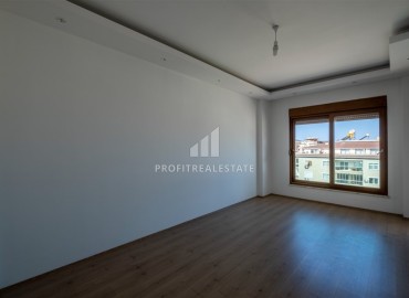 Unfurnished penthouse with five bedrooms, 220m2, separate kitchen, Alanya fortress view, in Cikcilli, Alanya ID-13861 фото-18