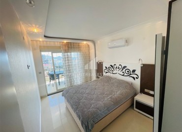 Ergonomic furnished apartment 1 + 1, 70 m2, with a glazed balcony, 300 meters from the sea, Mahmutlar, Alanya ID-13899 фото-6