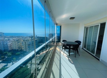 Эргономичная меблированная квартира 1+1, 74 м2, с застеклённым балконом, в 150 метрах от моря, Махмутлар, Аланья ID-13899 фото-10