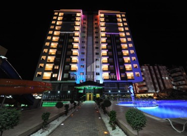 Эргономичная меблированная квартира 1+1, 74 м2, с застеклённым балконом, в 150 метрах от моря, Махмутлар, Аланья ID-13899 фото-25