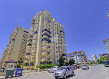 Стильная яркая трехкомнатная квартира 115 м2, с застеклённым балконом, в 300 метрах от пляжа, Махмутлар, Аланья ID-13921 фото-1