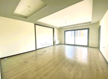 Новая квартира оригинальной планировки 4+1, 175м² в комплексе с инфраструктурой в Акдениз, район Мезитли ID-13956 фото-4