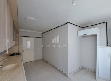 Gasified apartment 2 + 1, with a separate kitchen, in a large area of Muratpasha, Antalya, 90 m2 ID-13964 фото-12