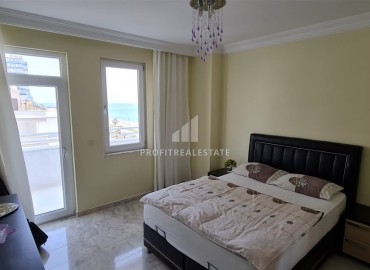 Furnished apartment 2 + 1 on the first coastline, Mahmutlar, Alanya, 145 m2 ID-13970 фото-8