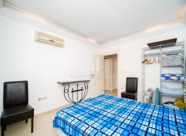 Three bedroom apartment, furnished and equipped, in the center of Alanya, 150 m2 ID-14002 фото-7