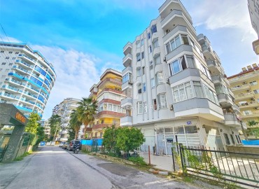 Inexpensive one-bedroom apartment, furnished and equipped, 300 meters from the center of Mahmutlar, Alanya, 67 m2 ID-14047 фото-1