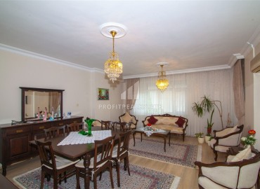 Газифицированная квартира с тремя спальнями и отдельной кухней, Муратпаша, Анталия, 130 м2 ID-14088 фото-2