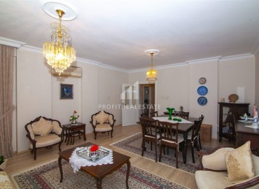 Газифицированная квартира с тремя спальнями и отдельной кухней, Муратпаша, Анталия, 130 м2 ID-14088 фото-3