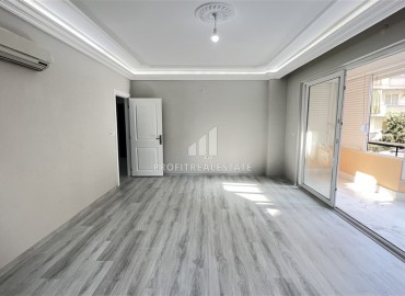 Bright two bedroom apartment 120m2, unfurnished, with an isolated kitchen and built-in wardrobe, in the center of Alanya ID-14103 фото-5