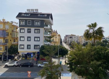 Меблированные трехкомнатные апартаменты, в 200 метрах от пляжа Клеопатра, Аланья, 100 м2 ID-14141 фото-1