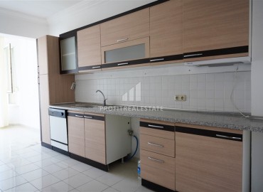 Spacious two bedroom apartment 120m2, unfurnished, with an isolated kitchen, 150 meters from the sea, in the center of Alanya ID-14196 фото-10