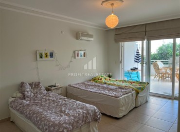 Меблированная квартира с двумя спальнями, 125м², в уютной резиденции с бассейном в 400м от моря в районе Алании Тосмур ID-14231 фото-10