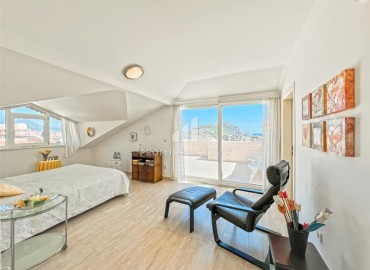 Elegant furnished penthouse 5+1, 180m2, with panoramic sea views, Alanya ID-14240 фото-13