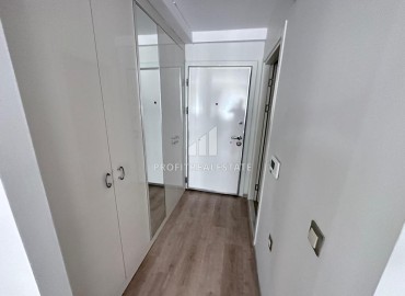 Меблированная квартира с двумя спальнями, 110м², в комплексе с бассейном в 500м от моря в районе Мерсина - Тедже ID-14296 фото-8