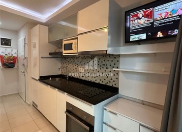 Cozy furnished apartment 1 + 1, 42m², with a glazed balcony, 300m from the sea in Oba, Alanya ID-14368 фото-5
