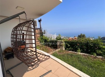 Two-storey furnished villa with a sea view, three bedrooms, 160 m2, with a pool and a garden, Alanya ID-14379 фото-10