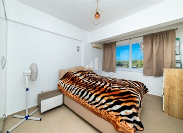 Видовая меблированная трехкомнатная квартира, в 150 метрах от пляжа в Конаклы, Алания ID-14399 фото-10