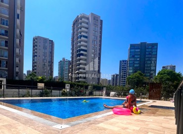Two bedroom apartment, 90m², in a new residence with a swimming pool, in the area of Mersin - Mezitli ID-14432 фото-2