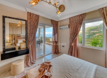 Furnished two bedroom apartment 110 m2, with sea view, ready to move in, in Alanya ID-12009 фото-14