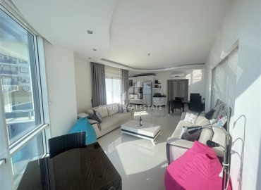 Furnished two bedroom apartment with sea views, on the first coastline, Mahmutlar, Alanya, 135 m2 ID-14480 фото-4