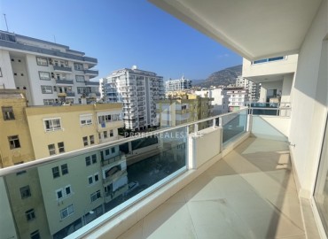 Furnished two bedroom apartment with sea views, on the first coastline, Mahmutlar, Alanya, 135 m2 ID-14480 фото-11