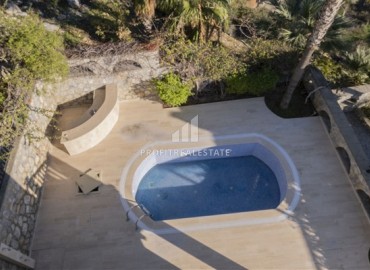 Трёхэтажная вилла 4+1, с собственным бассейном, всего в 300 метрах от пляжа Конаклы, Аланья, 200 м2 ID-14537 фото-19