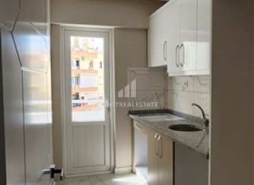 Two bedroom apartment with a separate kitchen, 350 meters from the center of Alanya, 100 m2 ID-14559 фото-10