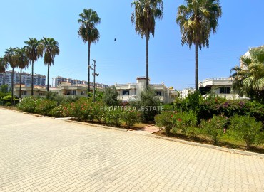 Spacious apartment 2 + 1, 120m², with a designer interior on the first coastline in Cesmeli, Mersin ID-14566 фото-17