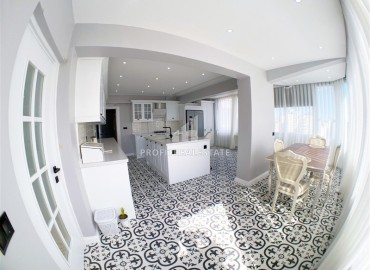 Меблированные пятикомнатные апартаменты с отдельной кухней, в престижном районе Фенер, Лара, Анталия, 180 м2 ID-14580 фото-6