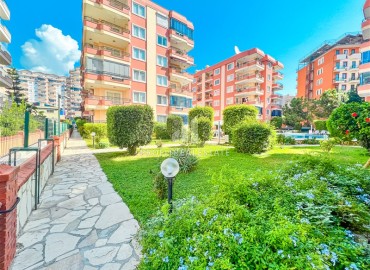 Large two bedroom apartment, 110m², in a cozy residence on the first coastline in Mahmutlar, Alanya ID-14647 фото-19