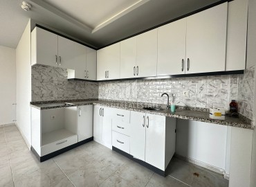 Комфортабельная четырехкомнатная квартира с отдельной кухней, 145м² в 450м от моря в Мерсине, Томюк ID-14667 фото-6