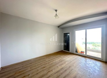 Комфортабельная четырехкомнатная квартира с отдельной кухней, 145м² в 450м от моря в Мерсине, Томюк ID-14667 фото-14
